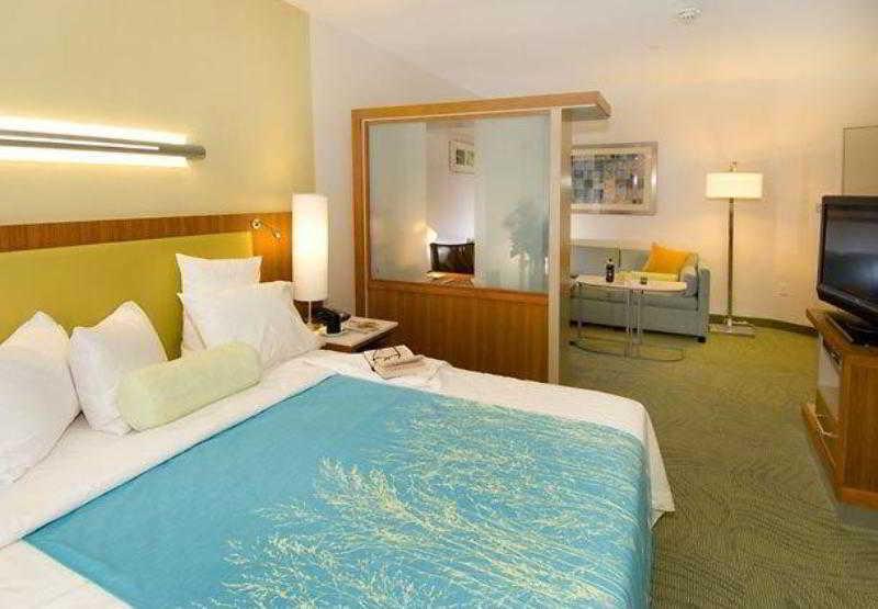 Springhill Suites By Marriott San Antonio Airport Стая снимка