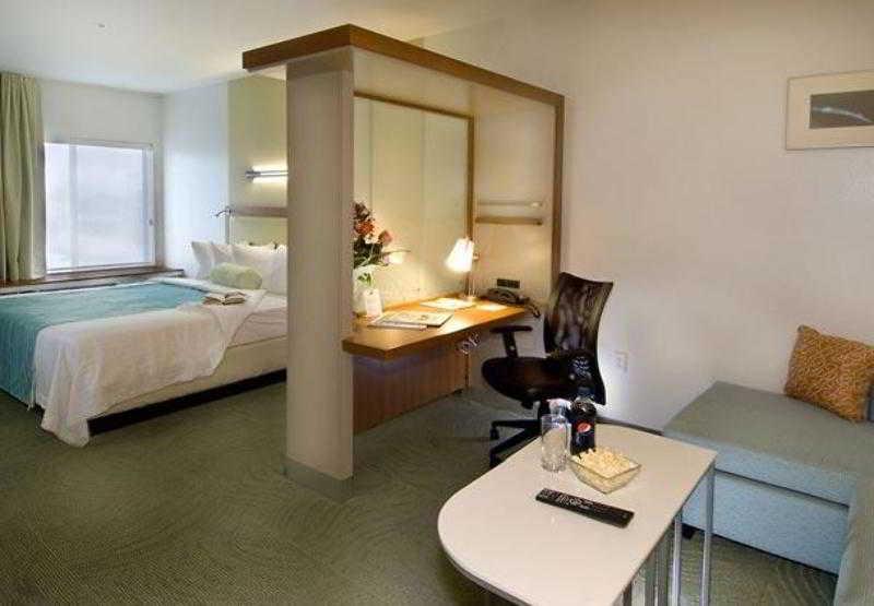 Springhill Suites By Marriott San Antonio Airport Стая снимка